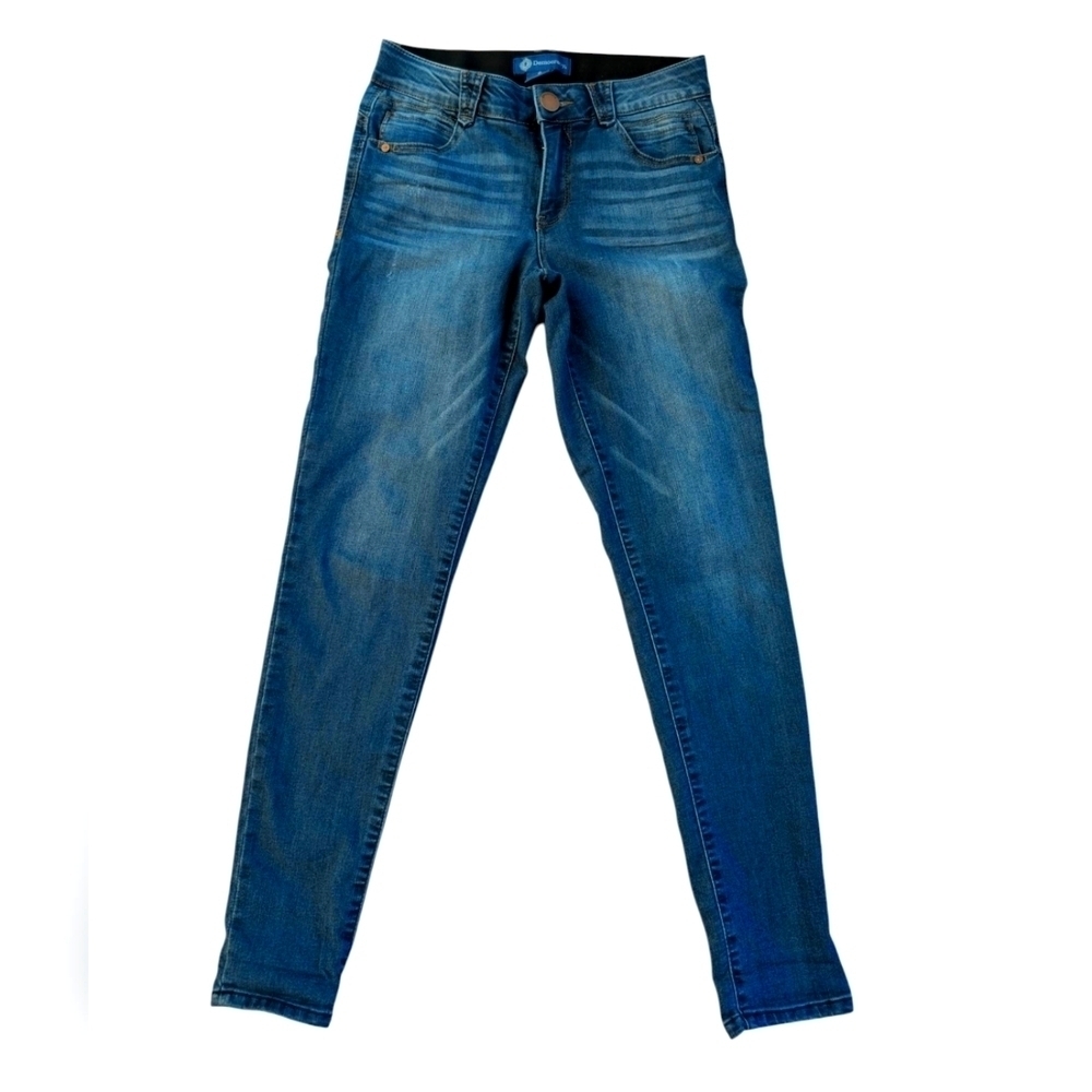 Democracy Women's Blue Skinny Jeans with Tapered Leg and Faded Wash Size 6
